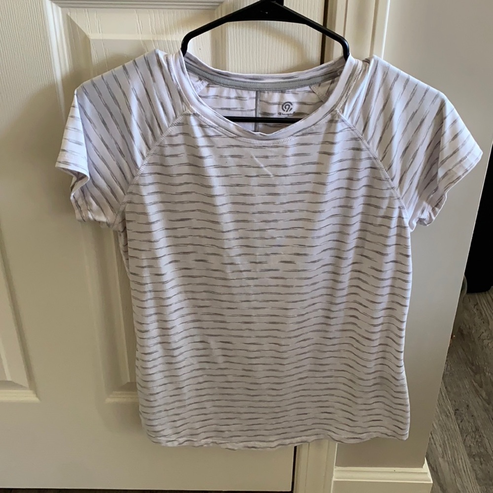 Medium champion shirt